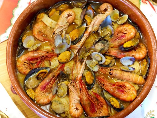 ZARZUELA DE PESCADO Y MARISCO